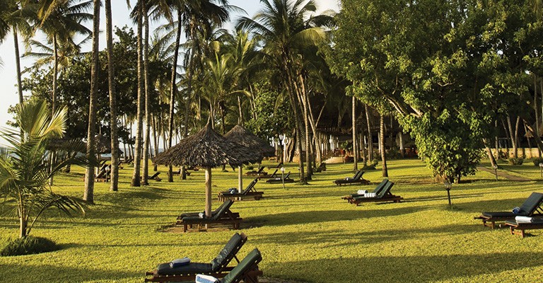 4* Neptune Paradise Beach Resort & Spa - Mombasa, Diani Beach Package (6 Nights)